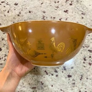 Vintage Pyrex American Cinderella Mixing Bowl Brown/Gold 1 1/2 Qt